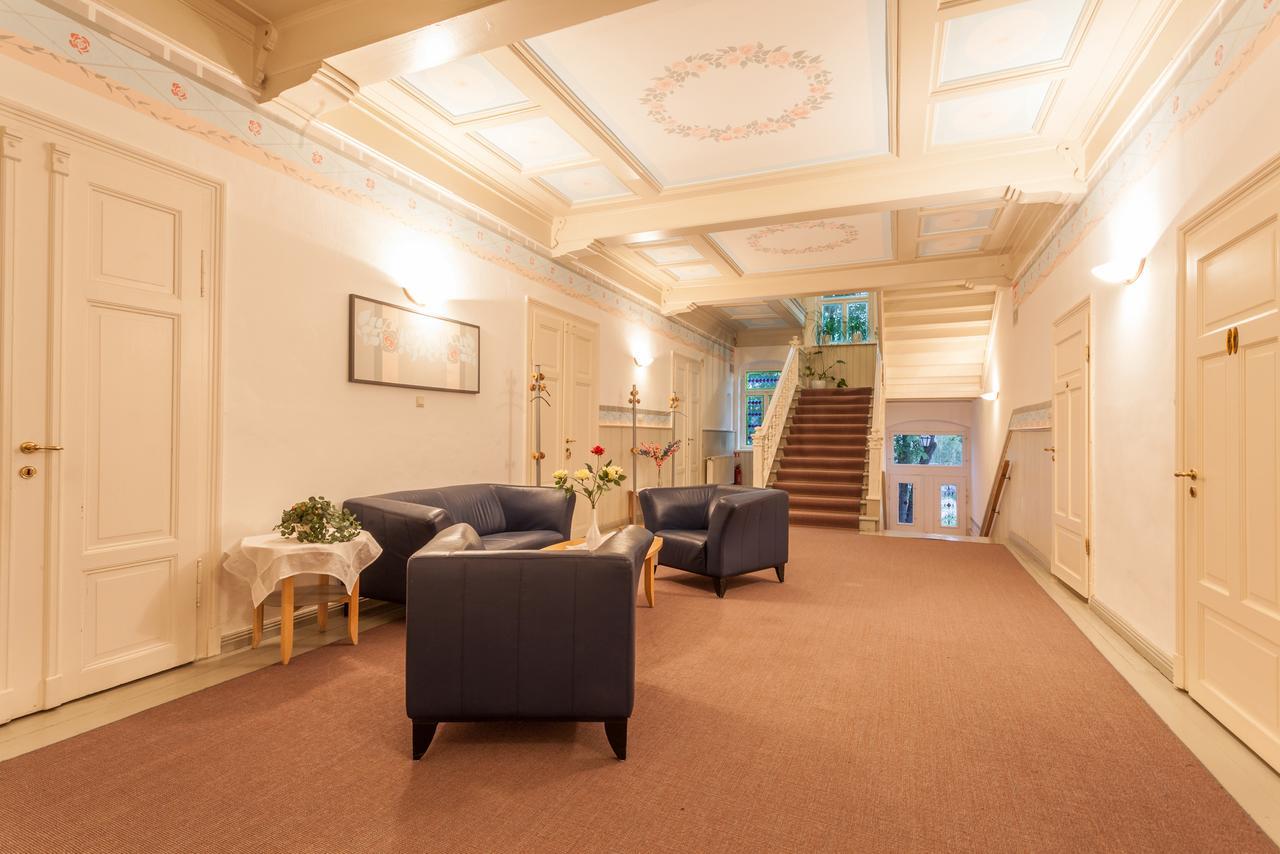 Gaestehaus Villa Rose Durrrohrsdorf エクステリア 写真