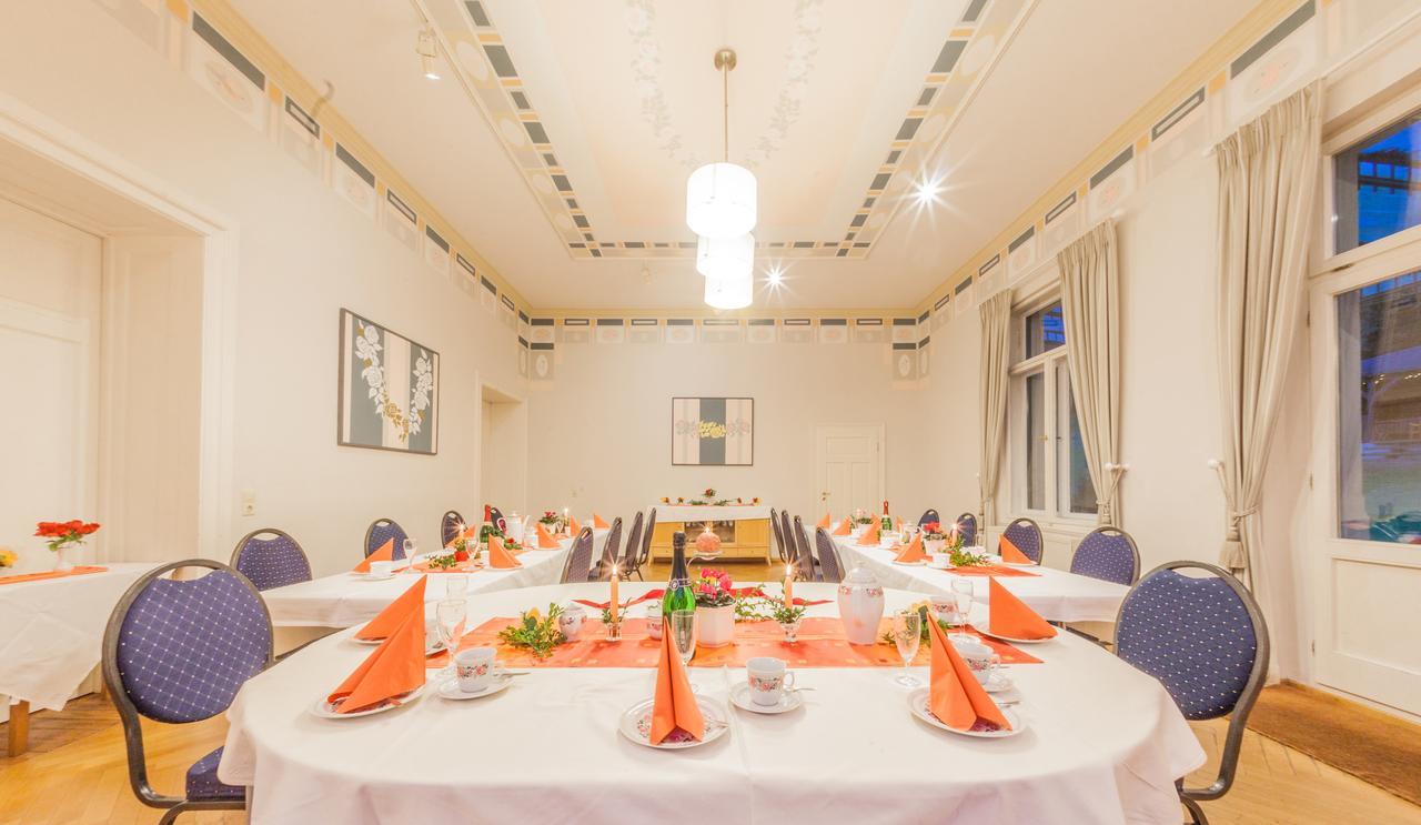 Gaestehaus Villa Rose Durrrohrsdorf エクステリア 写真